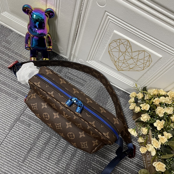 ルイヴィトンバッグ素材ディテール